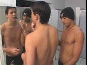 Boys Sarados Fodendo na Cachoeira